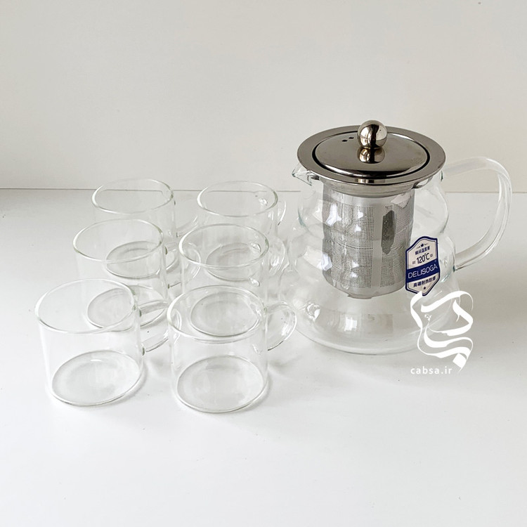 ست قوری و شات پیرکس برند دلی گلس، شامل یک قوری ۶۰۰ میلیلیتری و ۶ فنجان پیرکس مقاوم، با طراحی شیک و مناسب برای سرو چای و دمنوش.