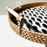 سینی حصیری راتان بزرگ با دسته و کف صدفکاری شده برند English Home