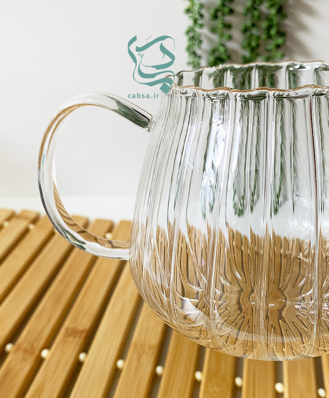 سسخوری پیرکس شیاردار طرح کدو با دسته طلایی، مناسب سرو سس، آبلیمو، شکر و روغن زیتون