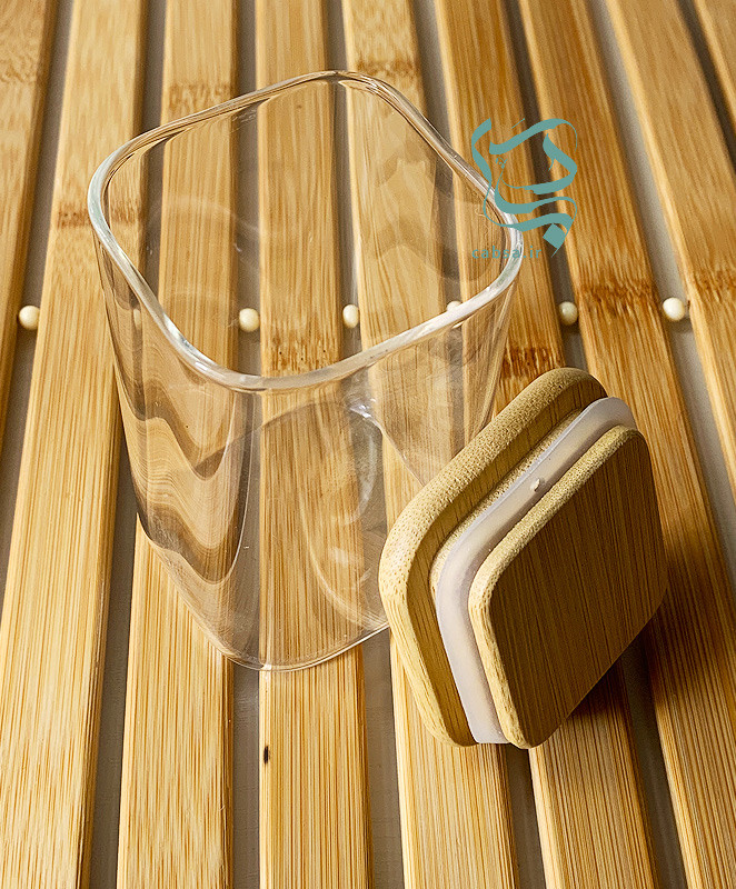 بانکه پیرکس با درب بامبو – نظمدهی ادویه در کابینت آشپزخانه